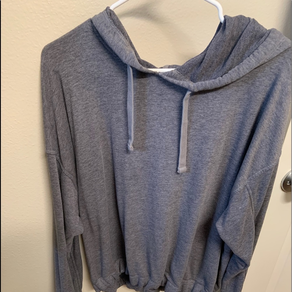 Grey sweatshirt with adjustable waist